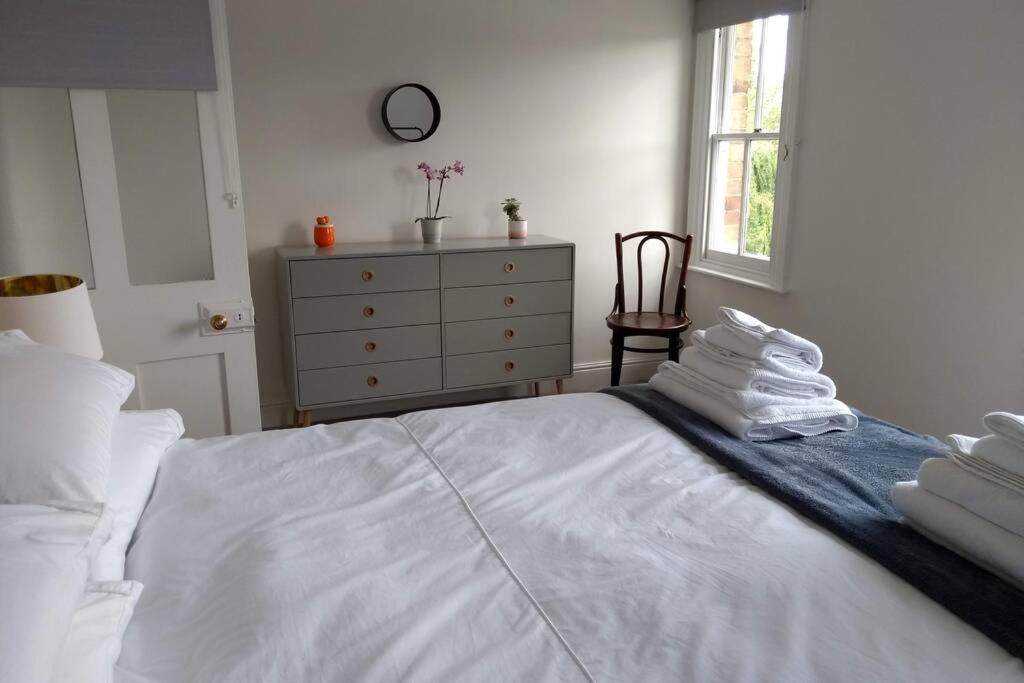 שרוסברי Luxury Townhouse In Town Centre, Views, River Walk, Free Parking מראה חיצוני תמונה