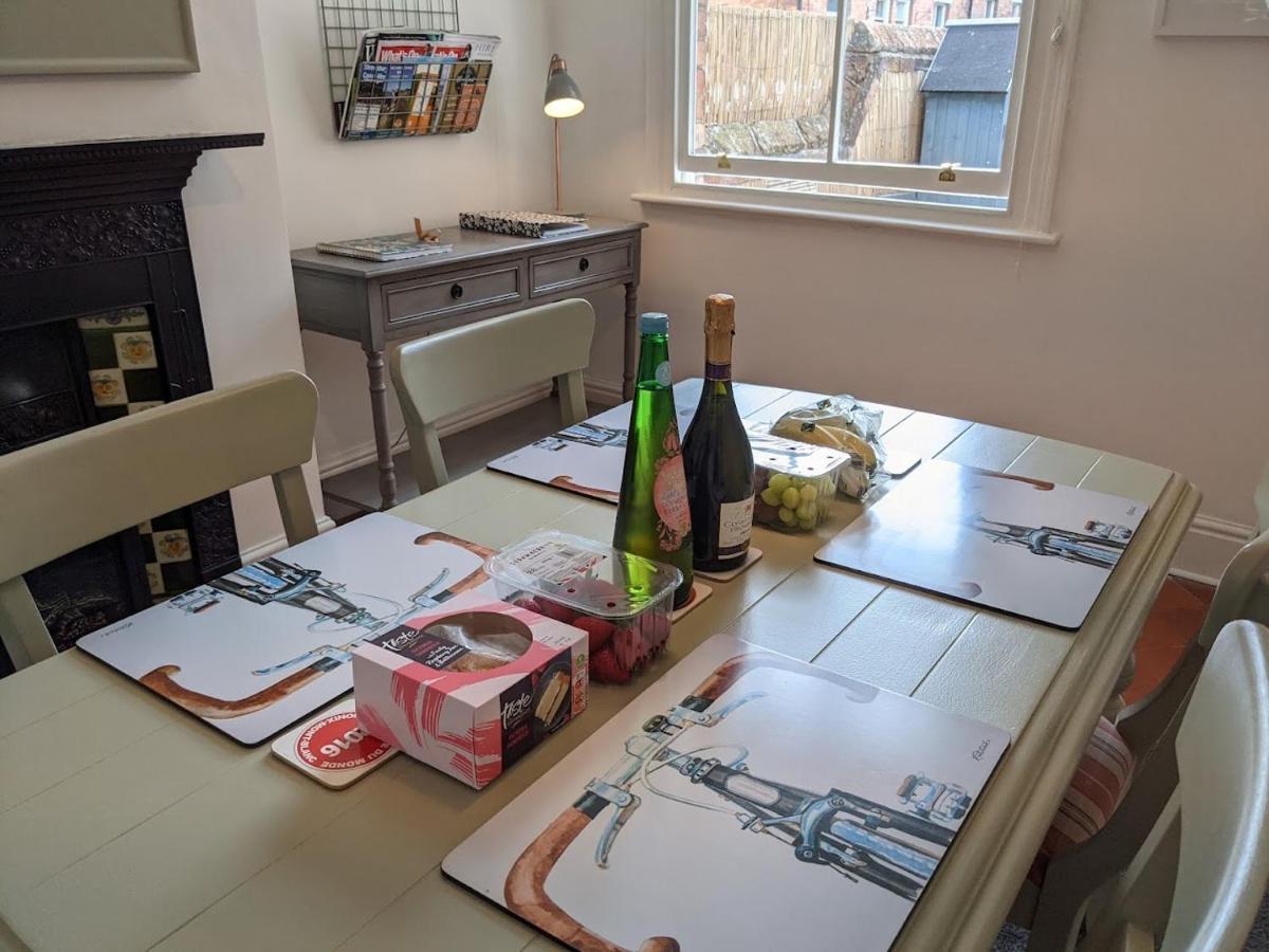 שרוסברי Luxury Townhouse In Town Centre, Views, River Walk, Free Parking מראה חיצוני תמונה